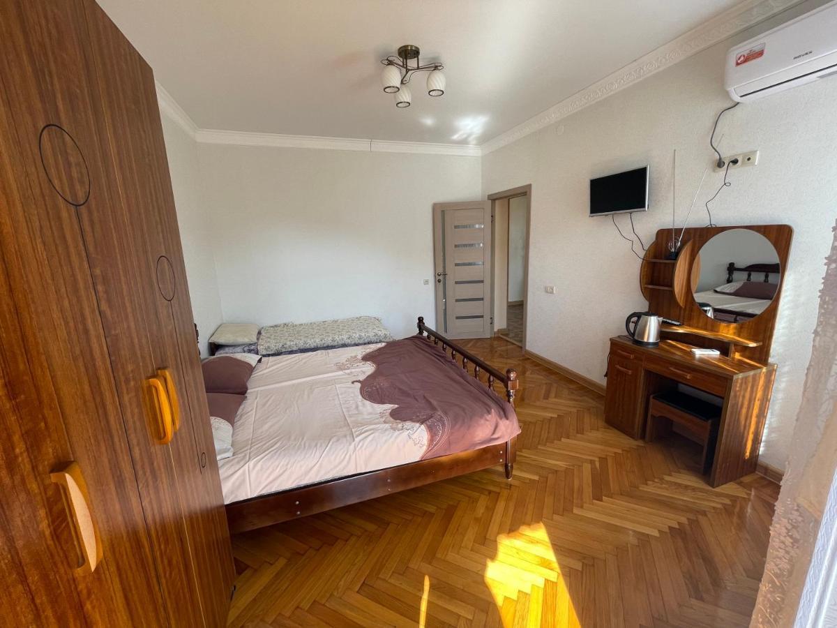 Гостевой Дом На Гечба Hotel Гагра Екстериор снимка
